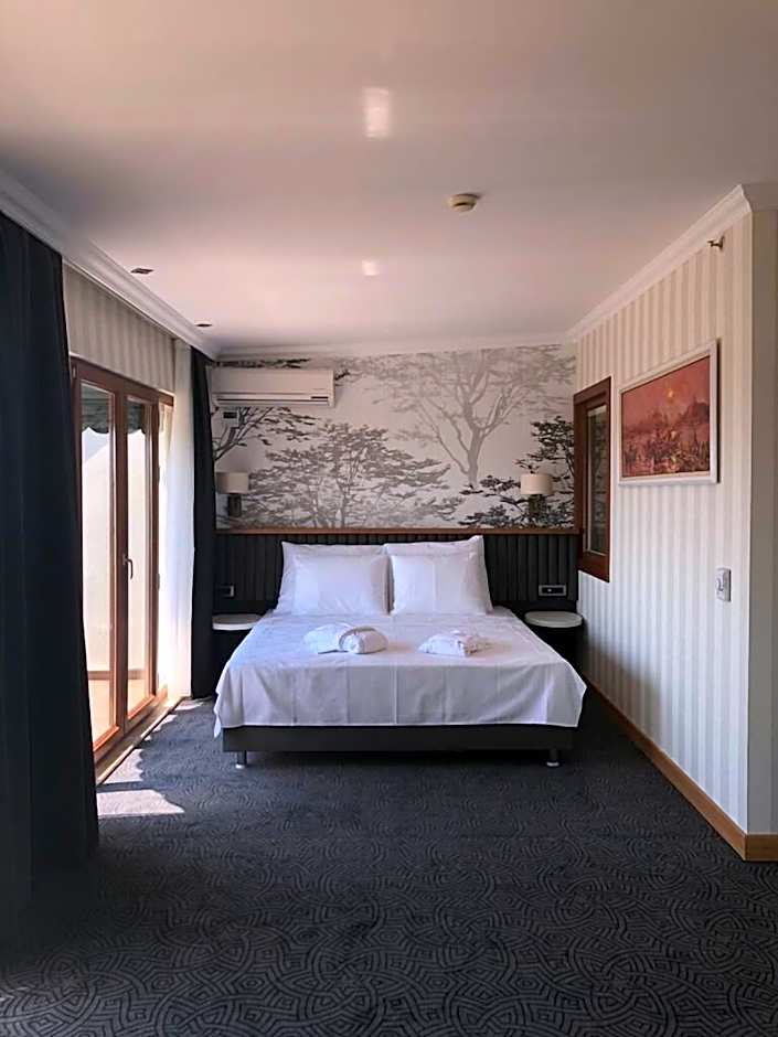 Double Royal Hotel Darica
