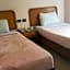 New Pola Hotel