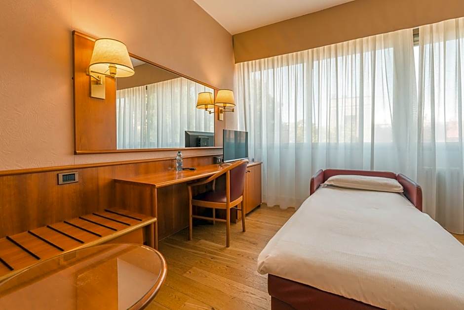 Crystal Hotel Varese