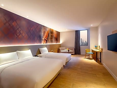 Triple Room with 1 Queen size bed and 1 single bed