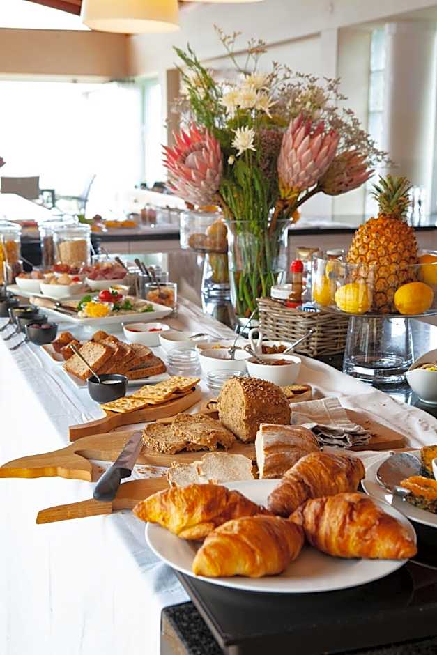 Periwinkle Lodge Guest House