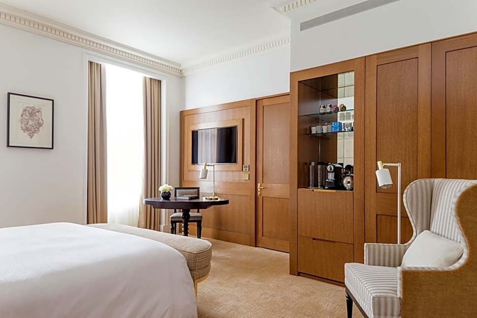 Four Seasons Hotel London at Ten Trinity Square