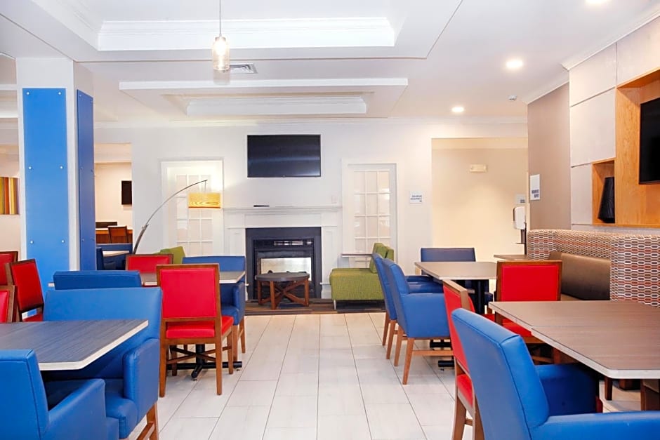 Holiday Inn Express Hotel & Suites Bethlehem Airport/Allentown area By IHG
