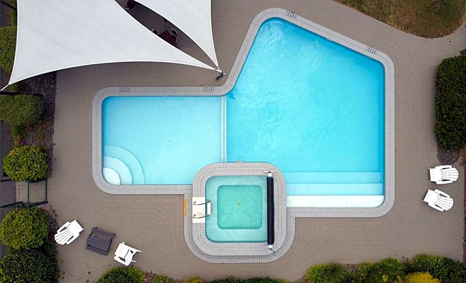 Suncourt Hotel & Conference Centre