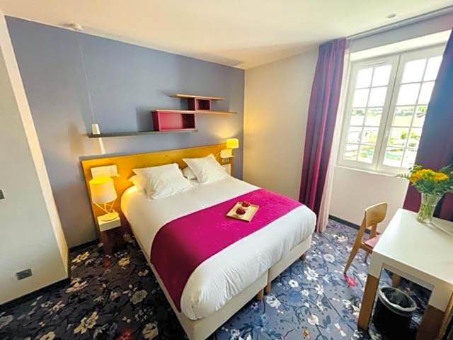 Photo 1 of 3 of Traditional Double Room