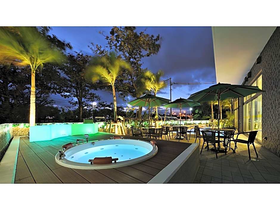 Green Rich Hotel Okinawa Nago (Artificial hot spring Futamata Yunohana)