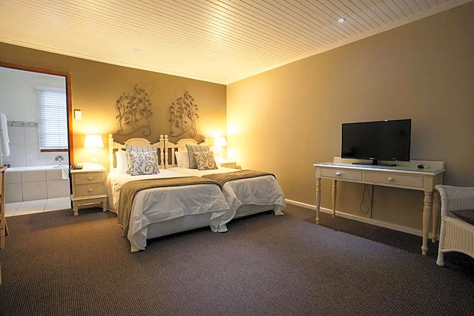 Tsitsikamma Village Inn