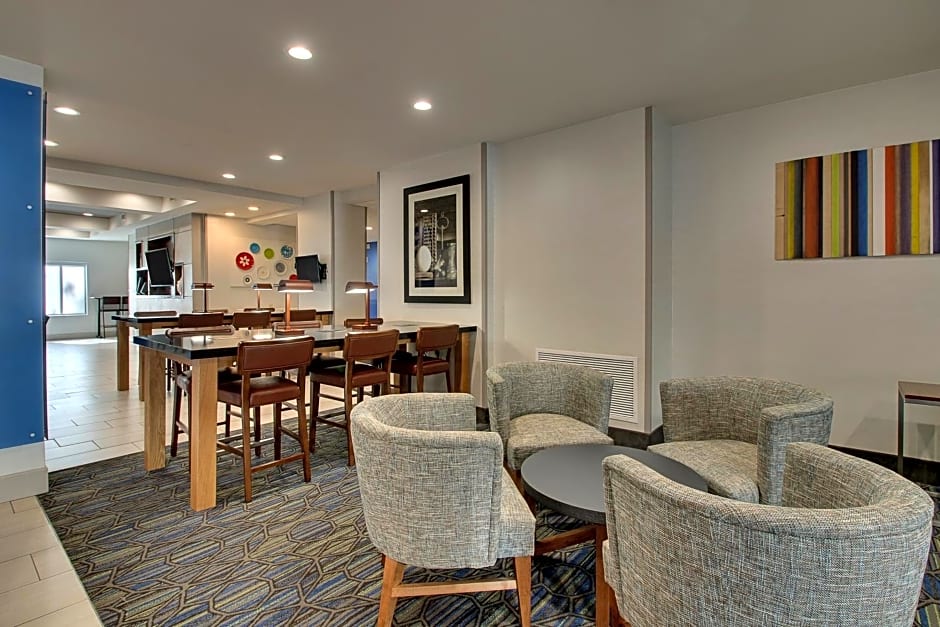 Holiday Inn Express Hotel & Suites Austell Powder Springs By IHG