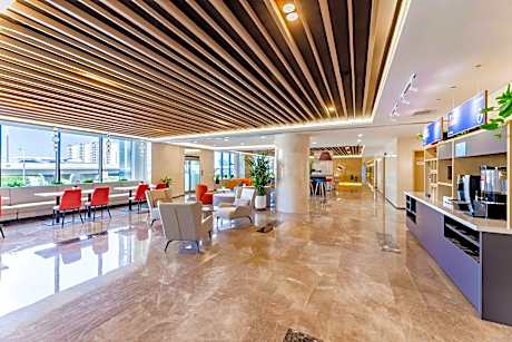 Holiday Inn Express Hohhot East Station By IHG