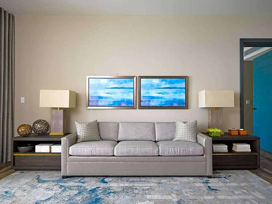 The Loren at Pink Beach