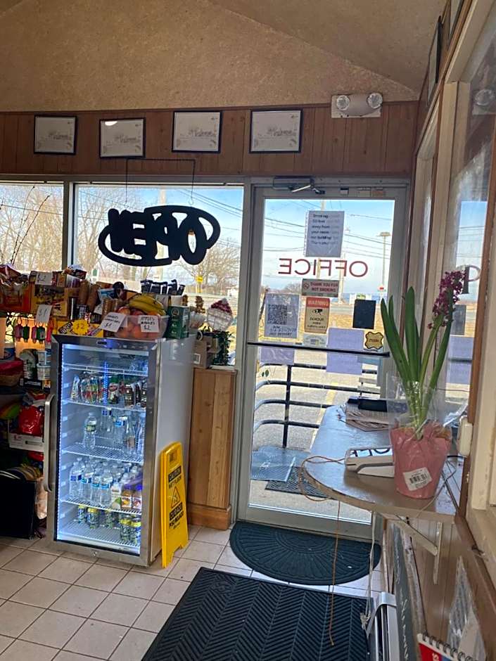 Tides Inn at Stehli Beach