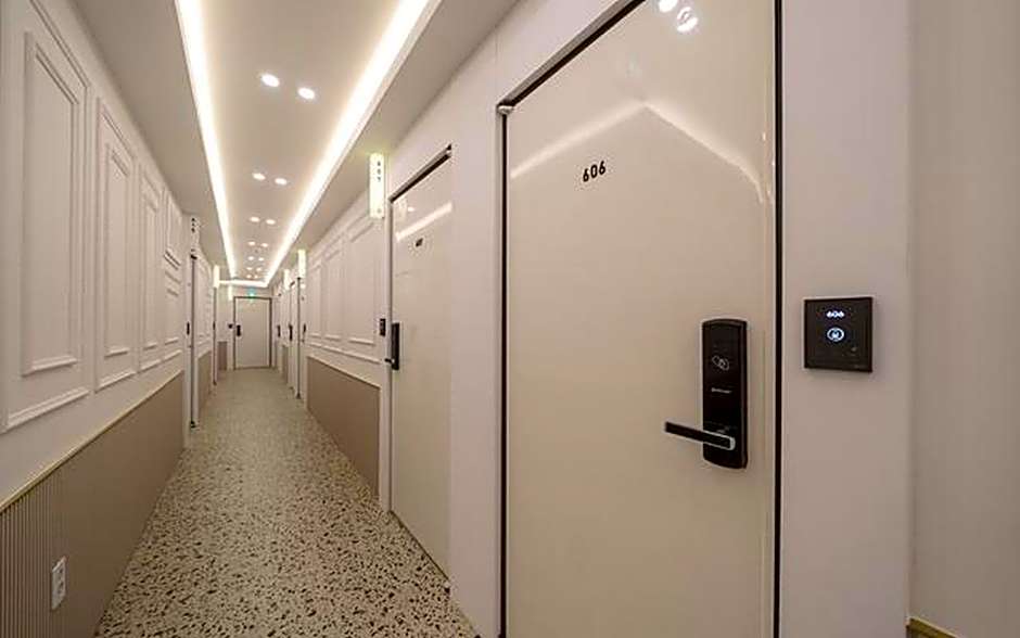 Incheon Unseodong DK Airport Hotel