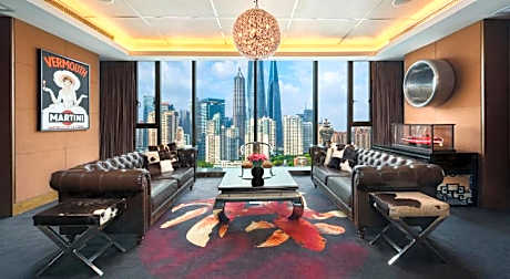 Hotel Indigo Shanghai On The Bund By IHG