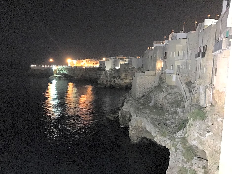 Amare Il Mare – Polignano a Mare, LA