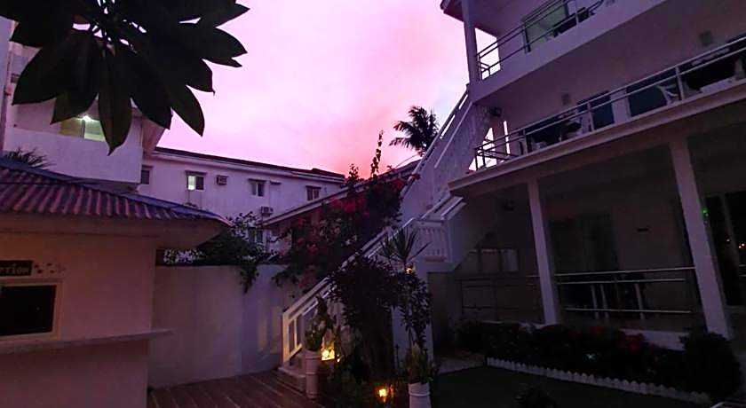 Clubboracay Apartelle