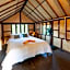 Tonmai Suites