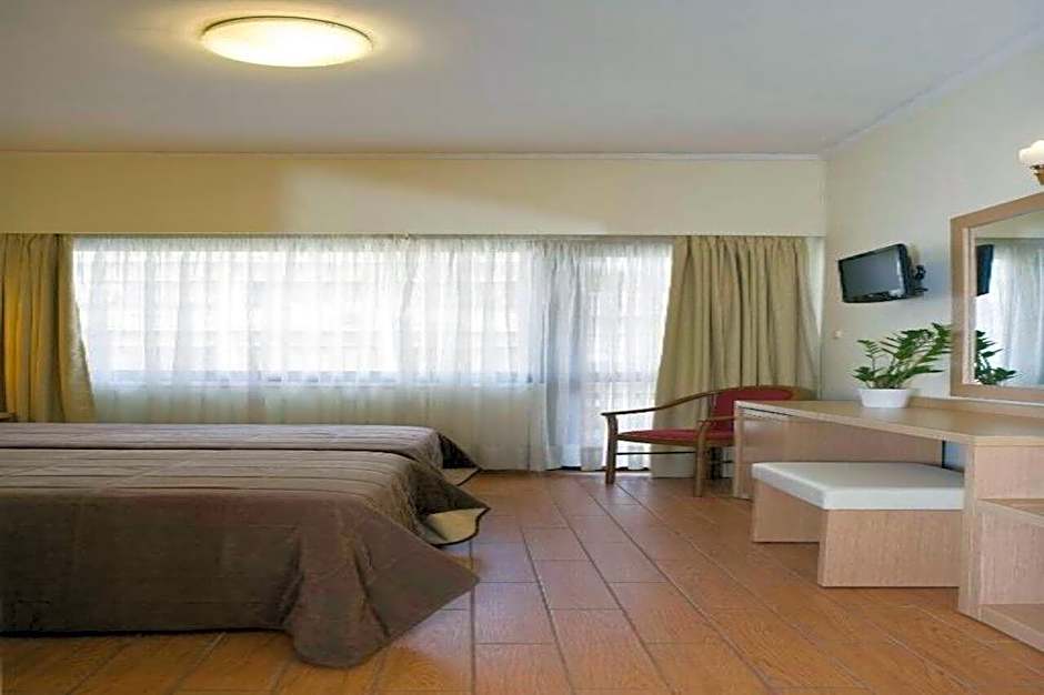 Parnon Hotel