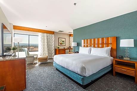 Governor King Suite