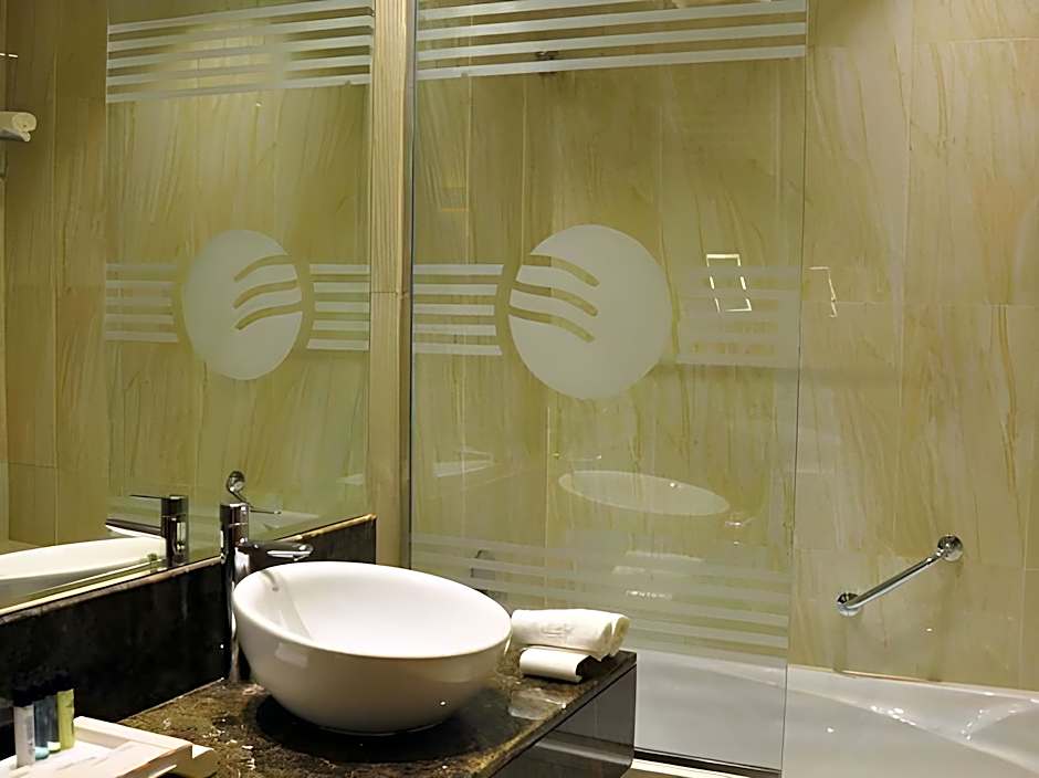 Fortune Park Hotel Dubai Investments Park