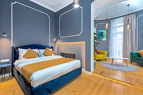 Deluxe Double Room with Balcony