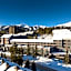 Hotel Alpenrock Breckenridge, Curio Collection by Hilton