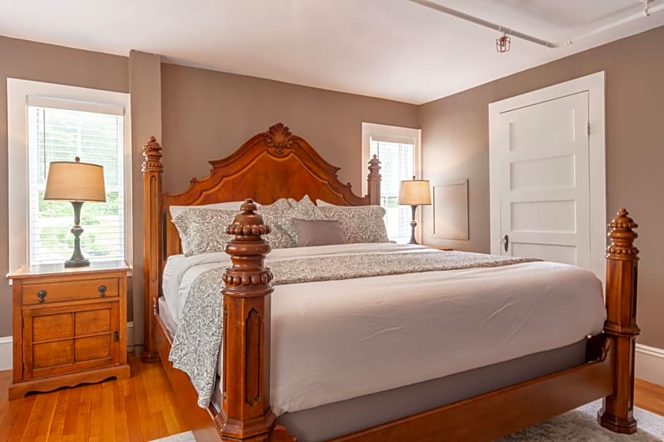 Cranmore Mountain Lodge Bed & Breakfast