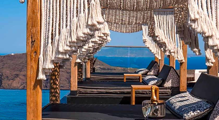 Galaxy Suites & Spa