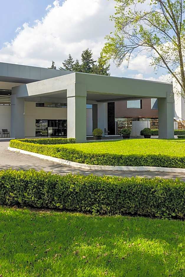 Courtyard by Marriott Toluca Airport