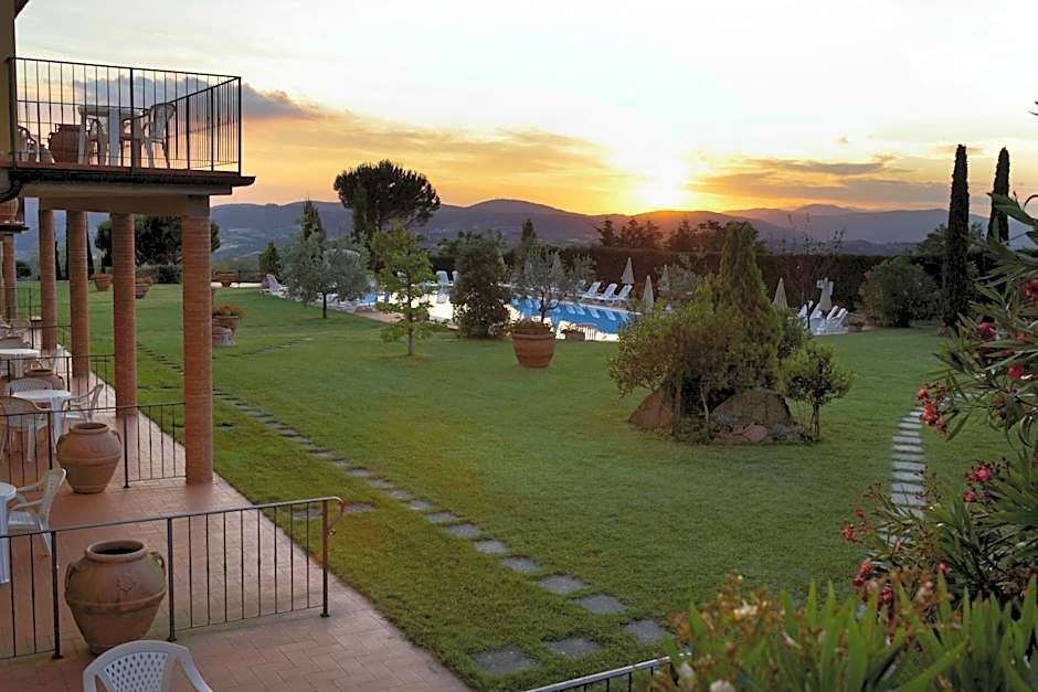 La Piazza di San Donato