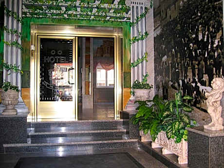 Hotel Fray Juán Gil