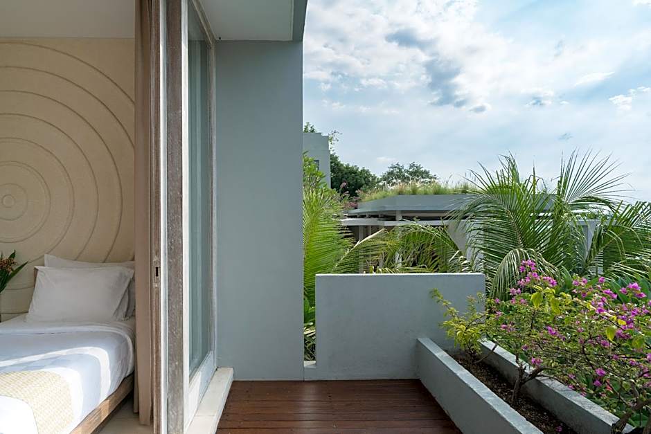 Photo 1 of 9 of Balcony