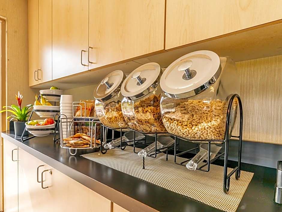 Ramada by Wyndham Kingston