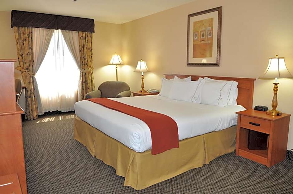 Holiday Inn Express Las Vegas-Nellis By IHG