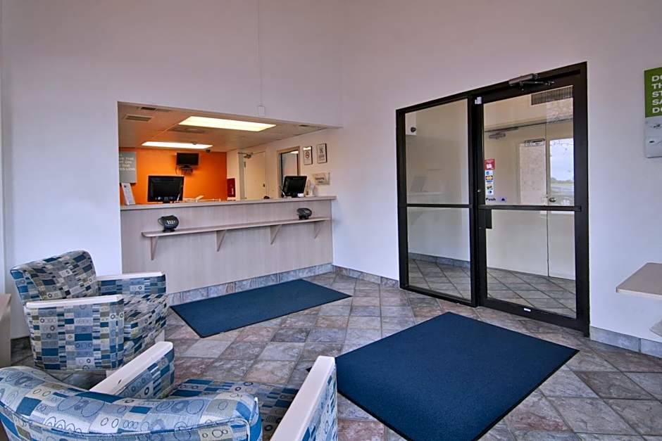 Motel 6-Lakeville, MN - South - Lakeville