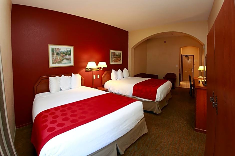 Ramada by Wyndham Fresno Northwest
