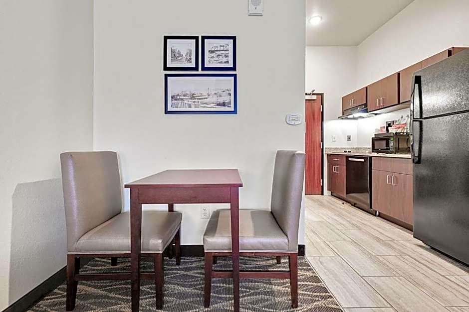 Cobblestone Hotel & Suites - Mosinee