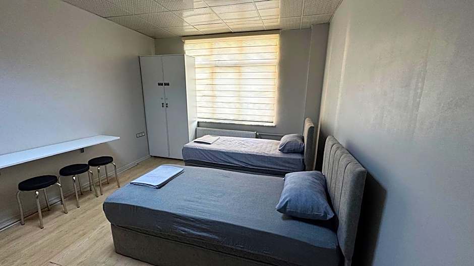 Hostelida