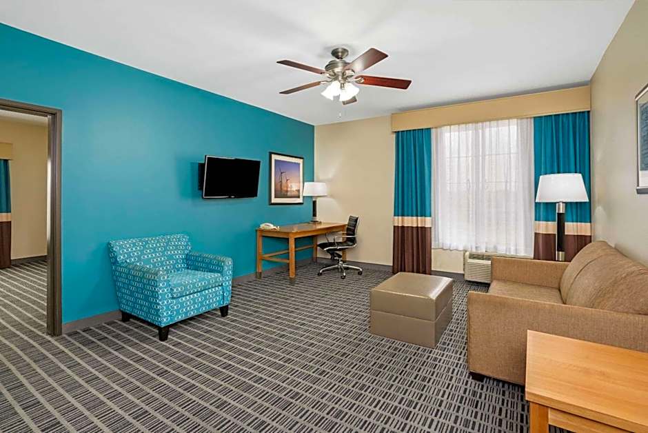 La Quinta Inn & Suites by Wyndham Houston Willowbrook