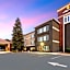 La Quinta Inn & Suites by Wyndham Bakersfield North