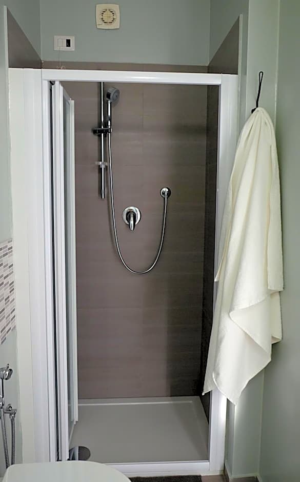 Single Room — 5 fotoğraftan 1. fotoğraf