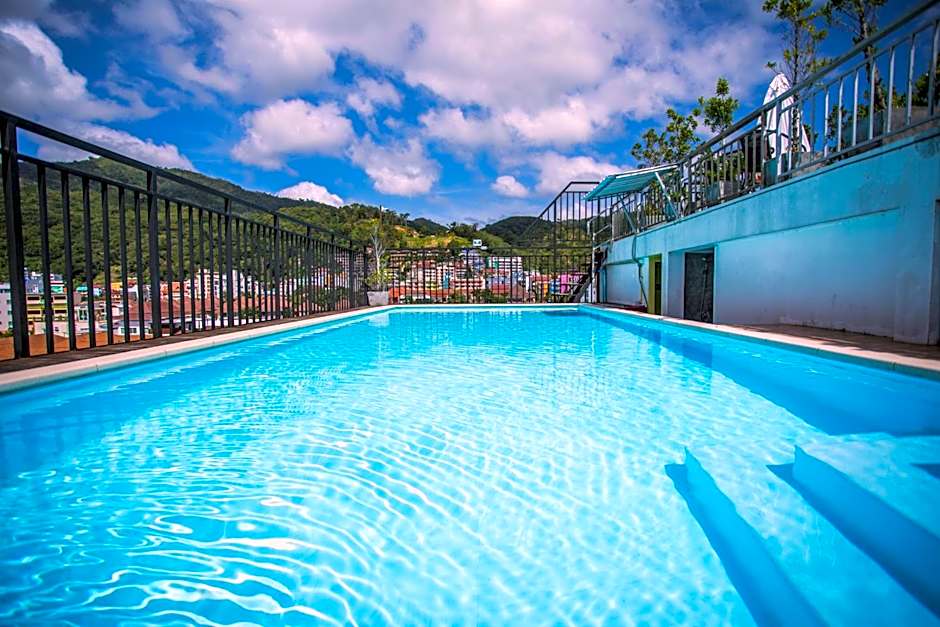 Happy 99 Guest house