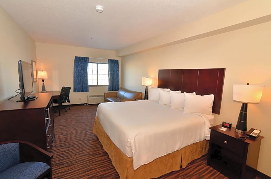 Cobblestone Inn & Suites - Holstein