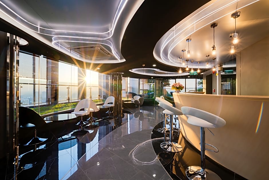 Oakwood Suites Tiwanon Bangkok