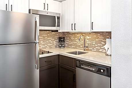 1 King Bed Studio Suite