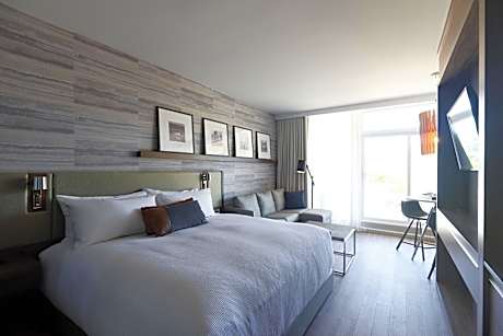 Loft with Mountain View