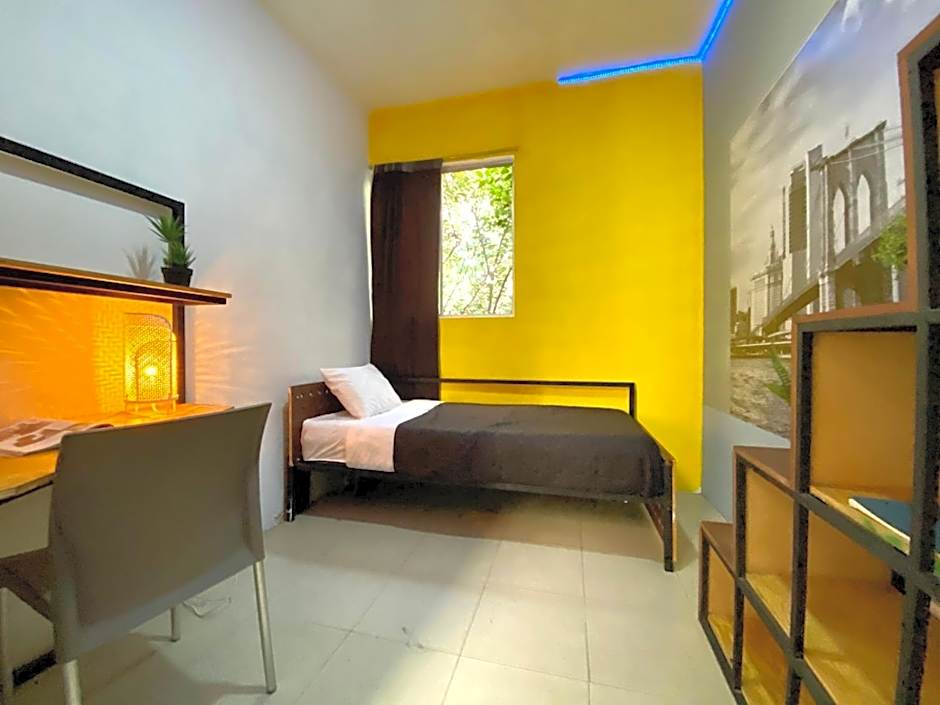 ROOMIES HOSTEL Parque México