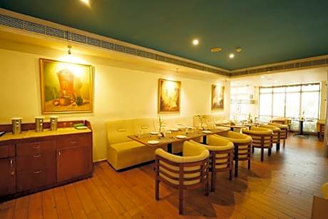 Hotel Abhirami