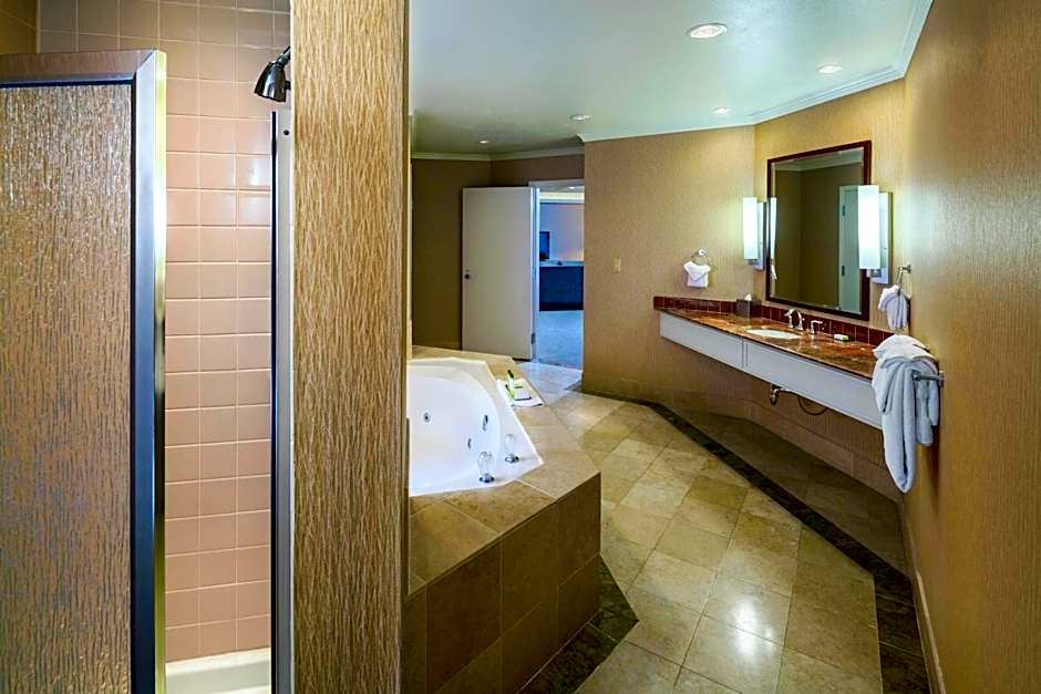 DoubleTree By Hilton Hotel Sonoma Wine Country