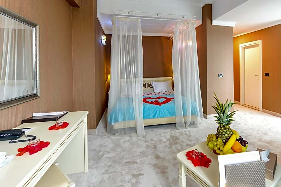 Phoenicia Grand Hotel