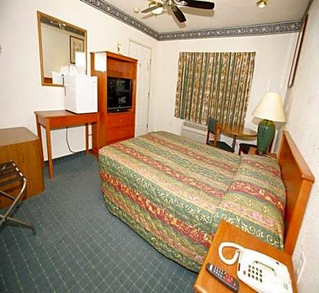 Queen Room